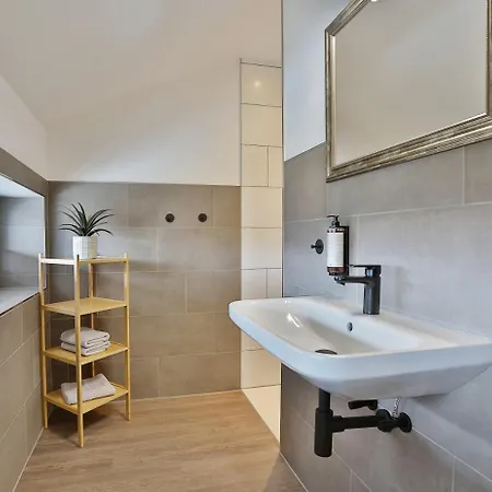 Villa Heidetraum, 20 Gaeste, Sauna, Pool