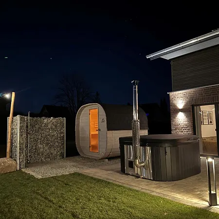 Villa Heidetraum, 20 Gaeste, Sauna, Pool