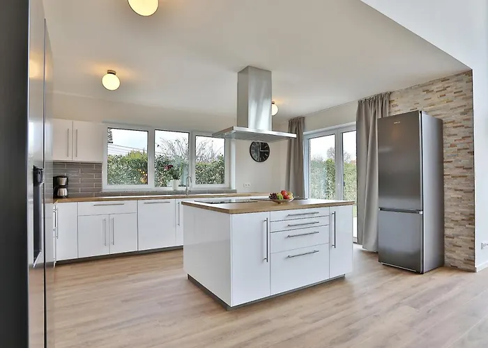 Heidetraum, 20 Gaeste, Sauna, Pool Villa